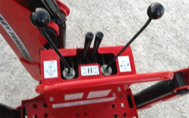 2020 Massey Ferguson GC1715 full