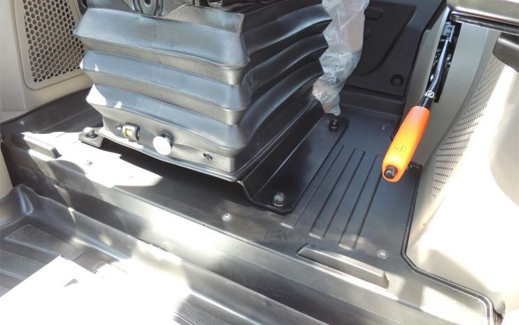 2018 Case IH Farmall 120C full