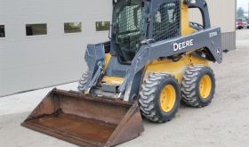 2010 John Deere 326D