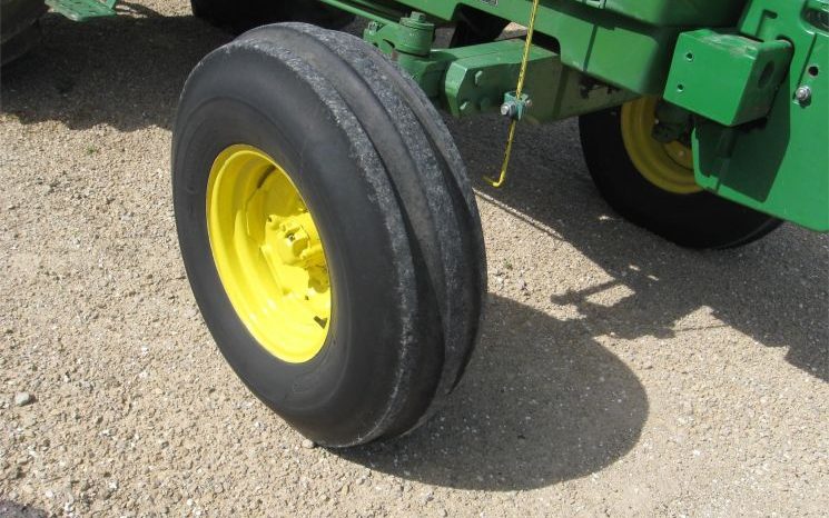 1997 John Deere 2840 full