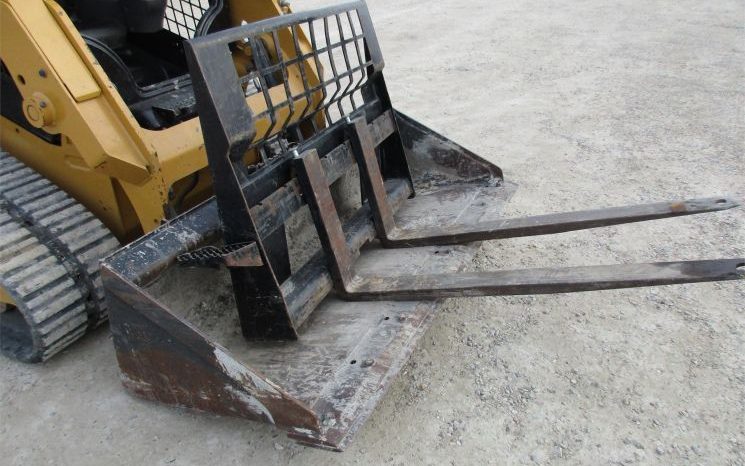 2015 Caterpillar 239D full